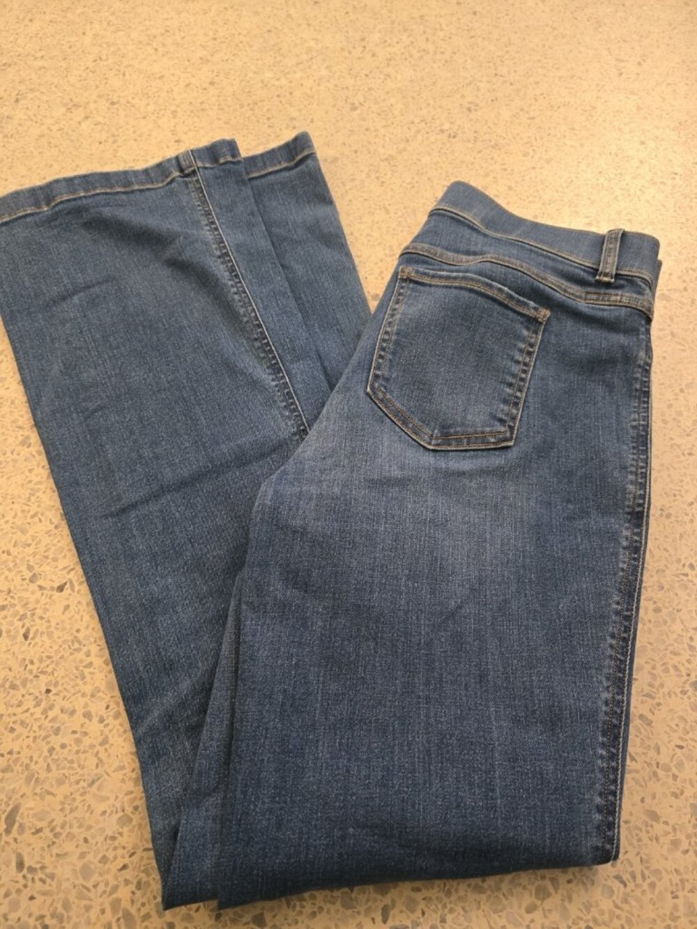 SPANX VINTAGE INDIGO BLUE FLAIR BOOT Leg pull-on Jeans #20456R Large EUC 33" L